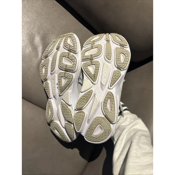 EUC WOMEN’S HOKA ONE BONDI 8 SIZE 11 B WIDE GREY PINK SHOES - Picture 5 of 12